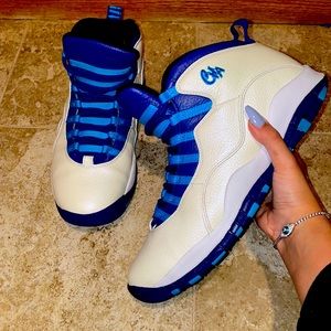 Jordan 10 Retro “Charlotte”, 10.5M